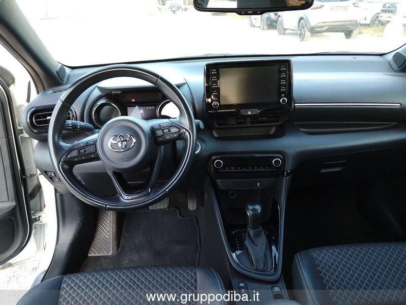 Toyota Yaris IV 2020 1.5h Lounge