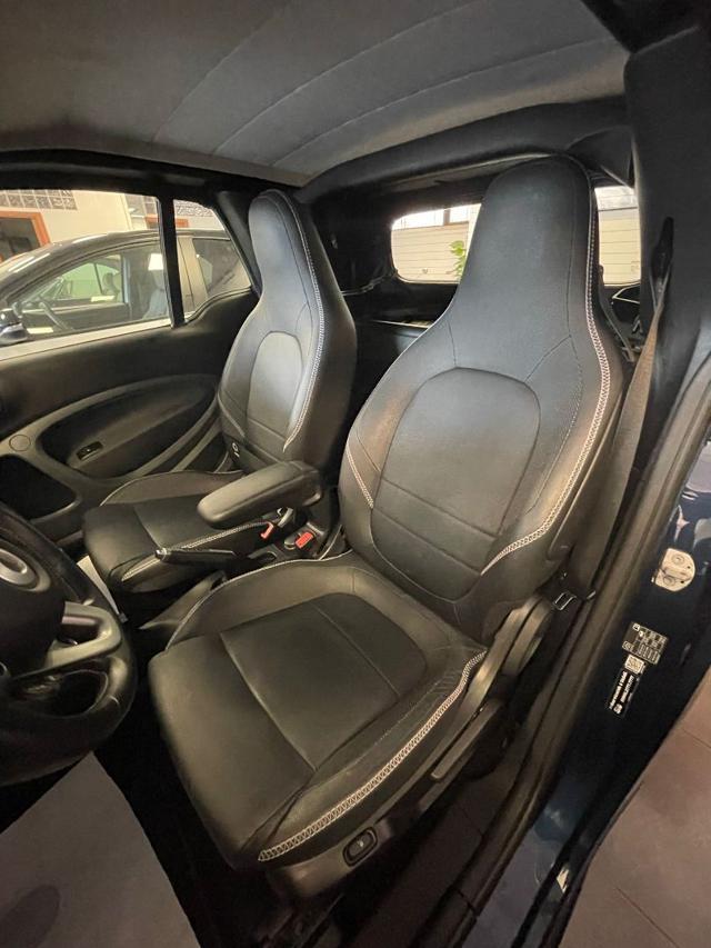 SMART Brabus 0.9cc BRABUS TAILOR MADE CABRIO 109cv NAVI SENSORI