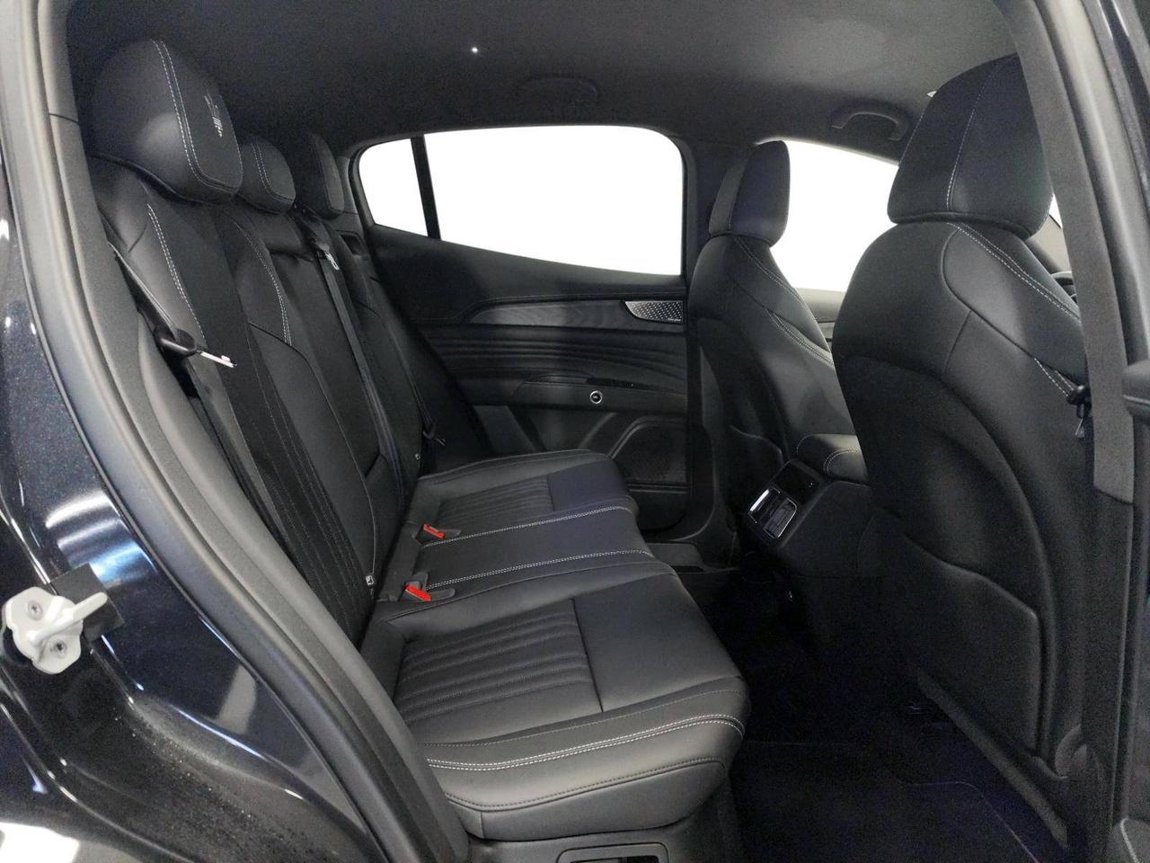 Maserati Grecale Modena 330cv