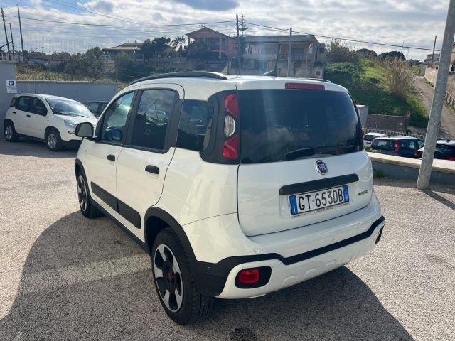 FIAT Panda 1.0 FireFly S&S Hybrid Panda Cross