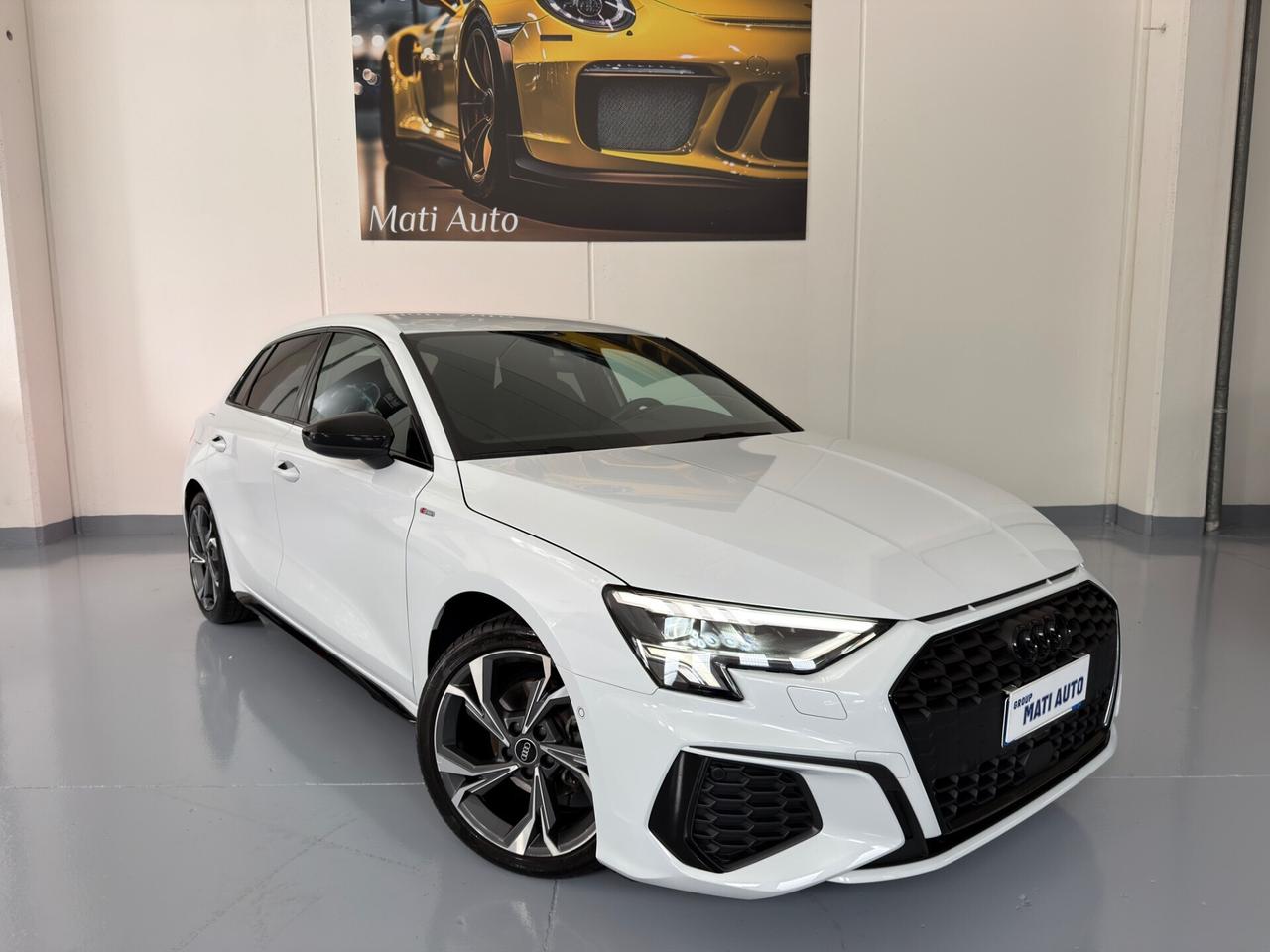 Audi A3 SPB 35 TFSI S tronic line edition Identity Black