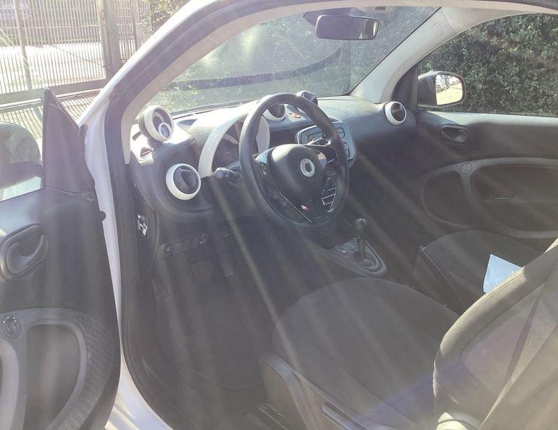 smart fortwo EQ PULSE 4,6KW