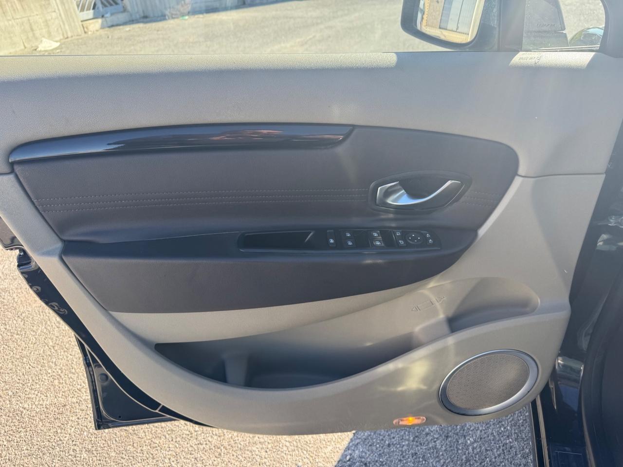 Renault Scénic X-Mod 1.5 dCi Luxe 132000 km