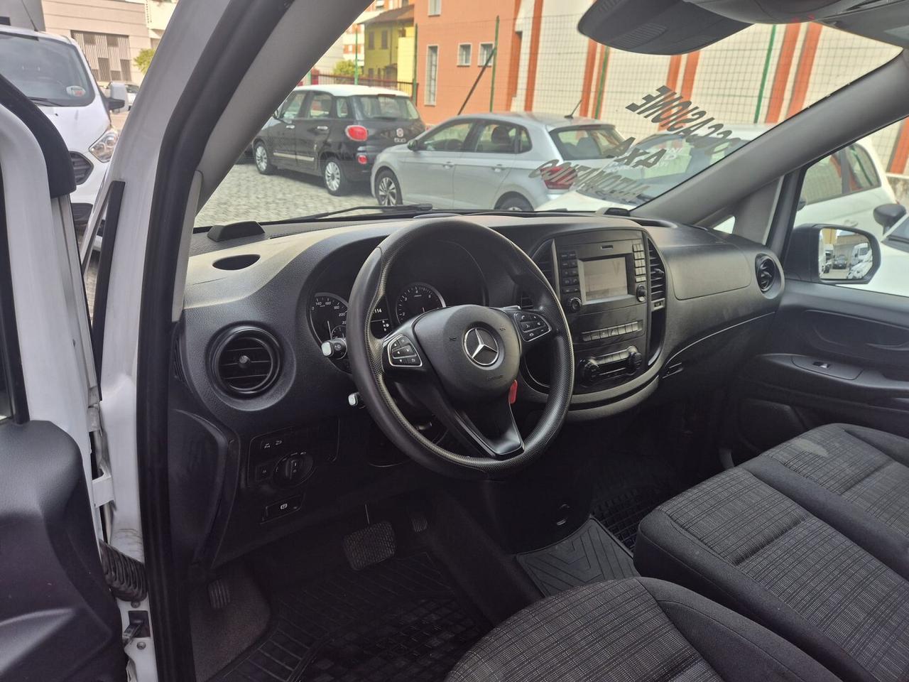 Mercedes-benz Vito 2.2 114 CDI 4x4 Long - CAMBIO A