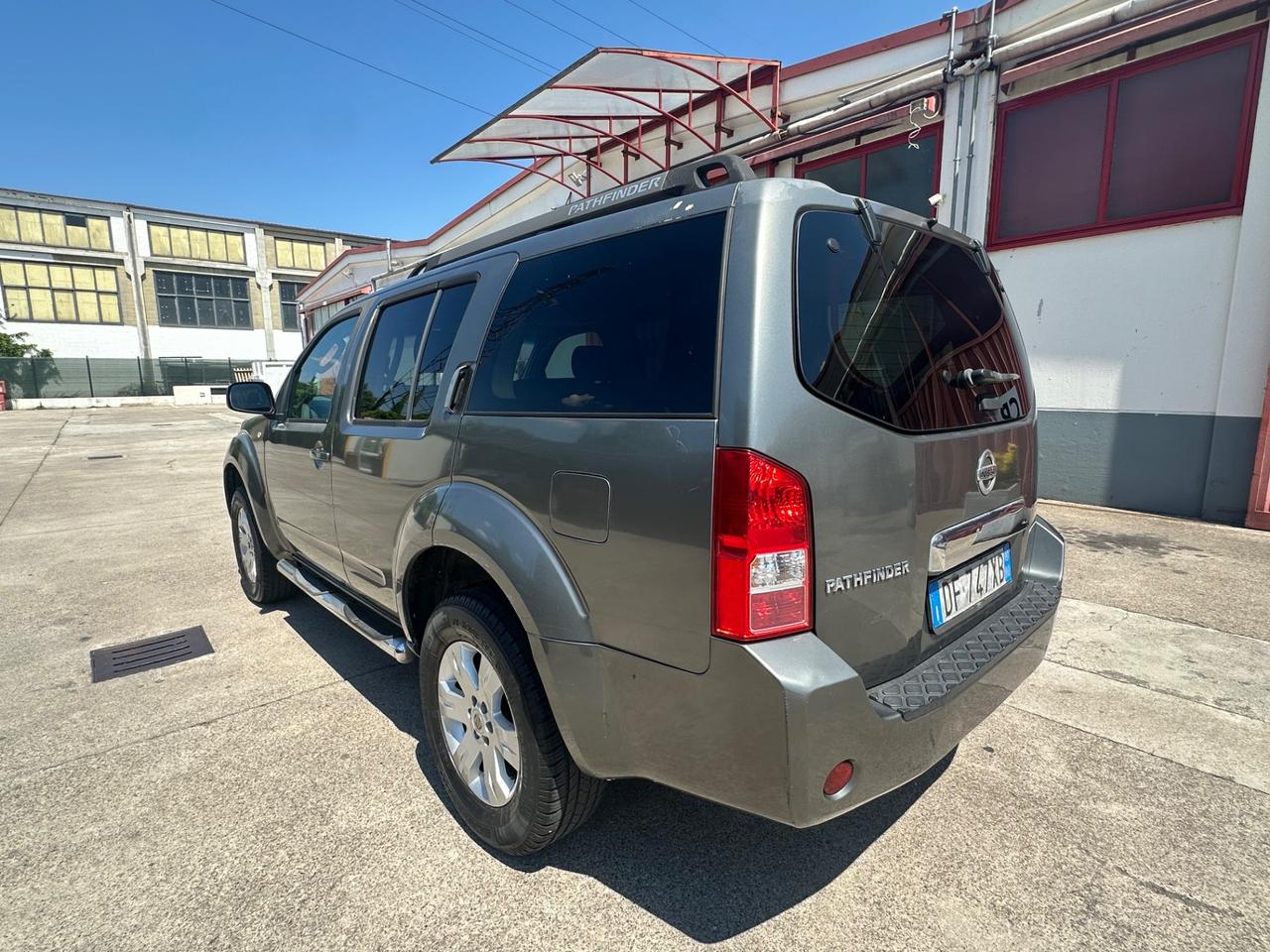 Nissan Pathfinder 2.5 dCi XE Plus