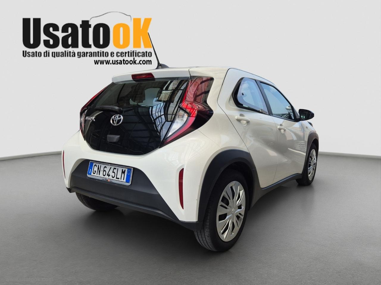 TOYOTA Aygo X 1.0 VVT-i 72 CV 5p. Active TUA A 14.950 € CON USATOOK PLUS