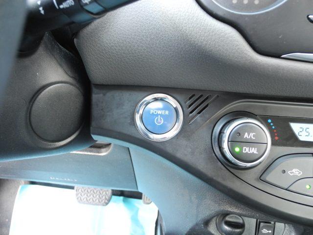 TOYOTA Yaris 1.5 Hybrid 5p. Business -OK NEOPATEN.-"DA VETRINA"