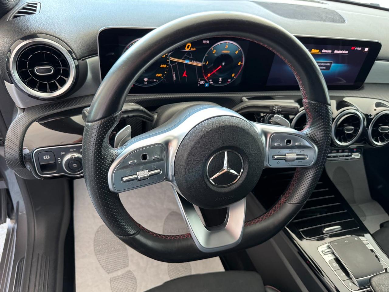 Mercedes A 180 D Sedan Amg Premium Auto Stupenda