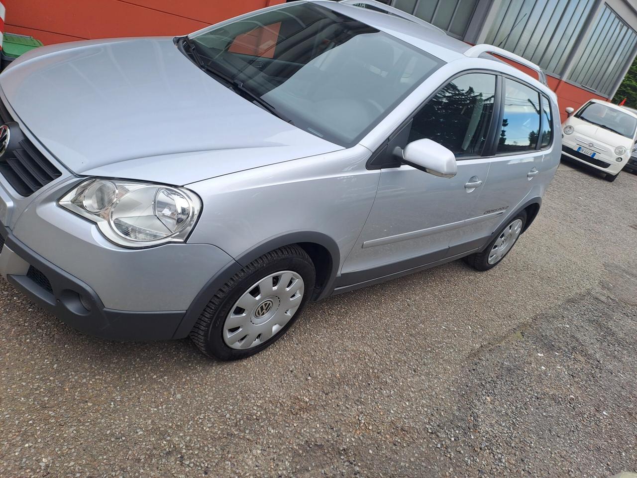 Volkswagen Polo 1.4/69CV TDI 5p. Sportline
