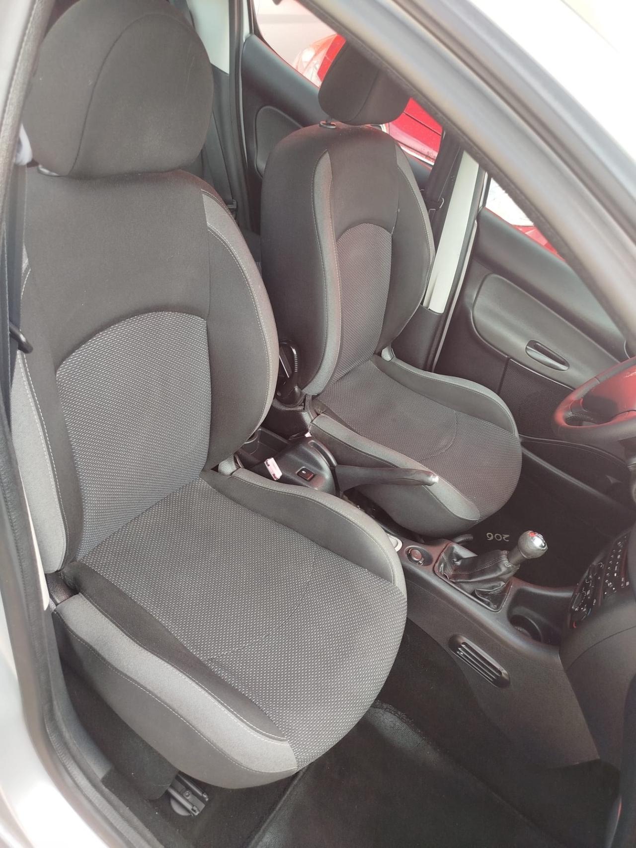 Peugeot 206 Plus 1.4 HDi 70CV 5p. Energie