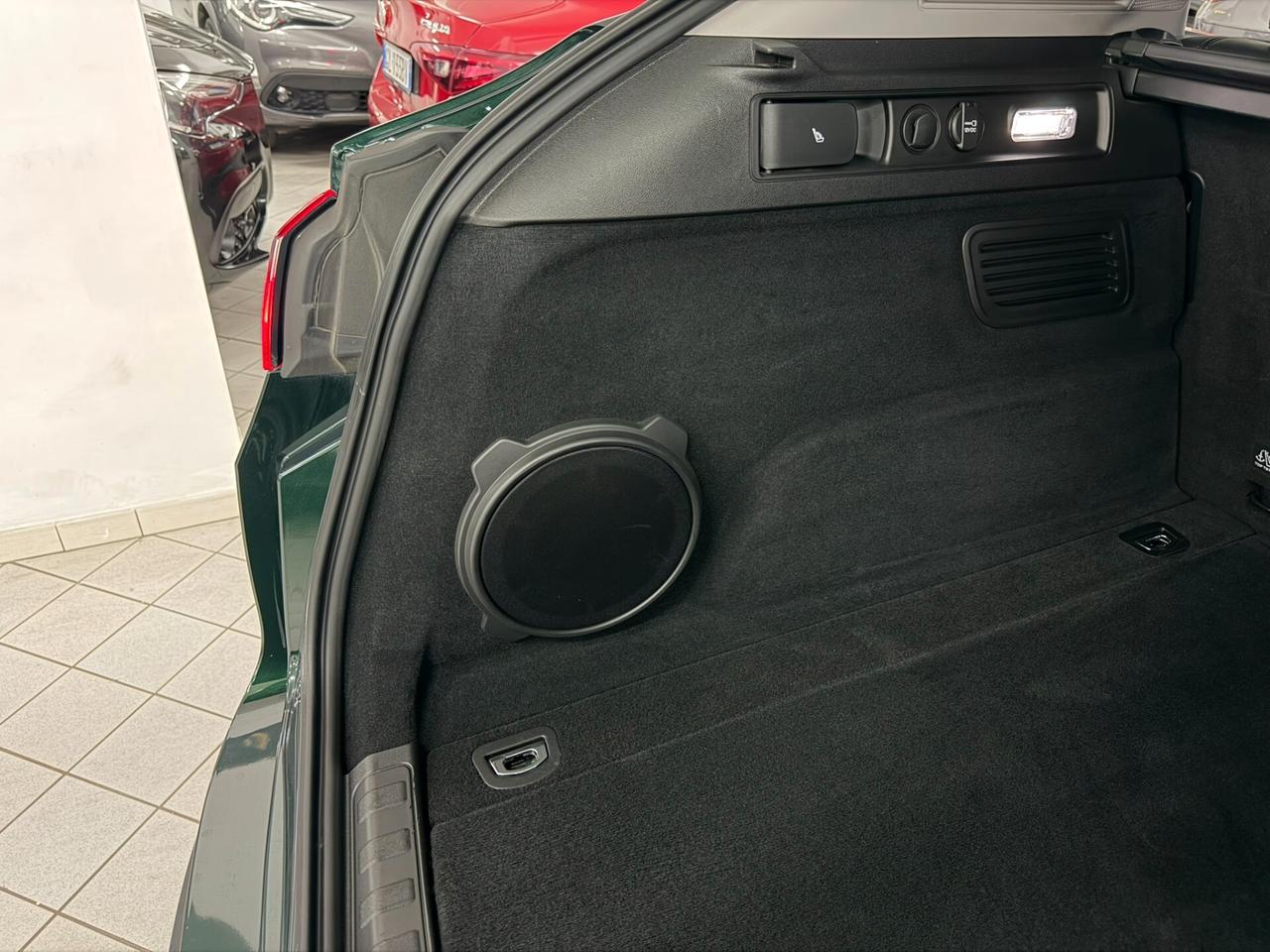 2.2 TD 190 CV EXECUTIVE Q4 19" HARMAN KARDON + SUBWOOFER