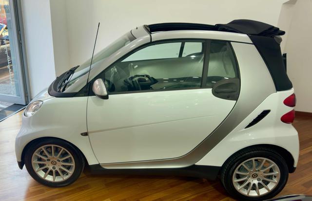 SMART ForTwo 800 33 kW cabrio passion cdi SERVOSTERZO