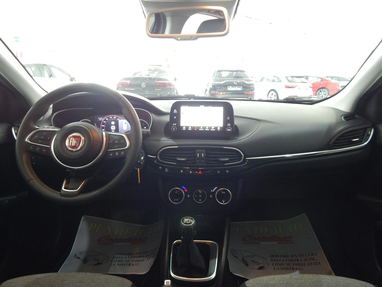 Fiat Tipo 5p 1.6 mjt Cross S&S NAVI-PARK-KAMERA-RADAR-LED