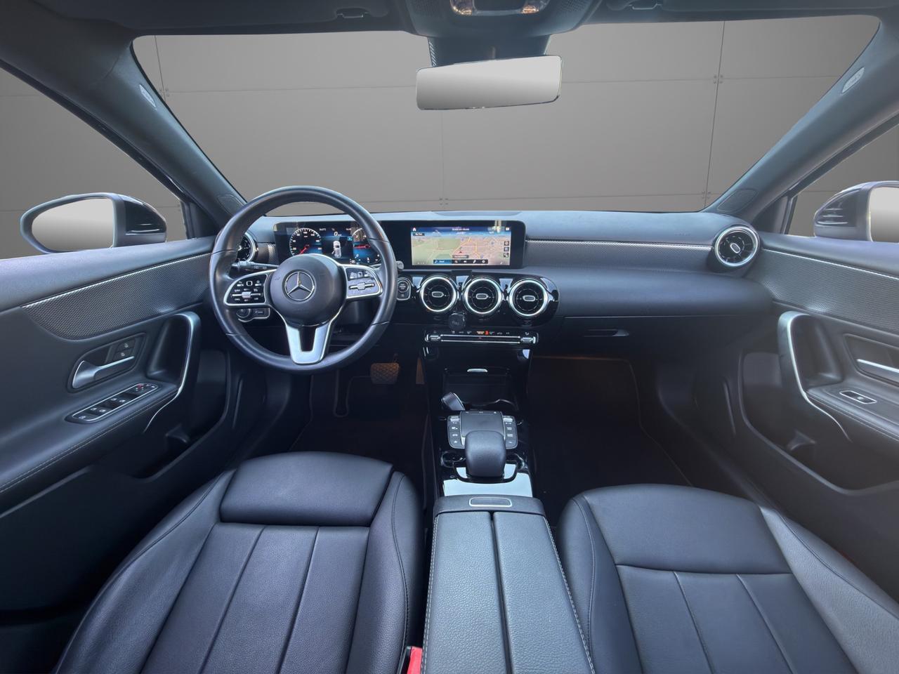 Mercedes A 180 D Business - UNIPRO - PROMO FINANZIAMENTO - PELLE - MBUX - PARK ASSIST