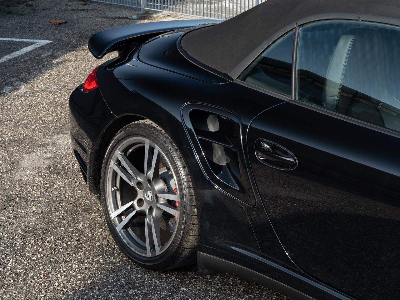 Porsche 911 TURBO CABRIOLET - PDK