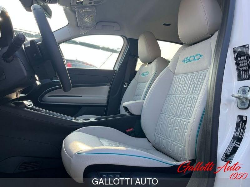 FIAT 600 1.2 Hybrid 110cv La Prima II