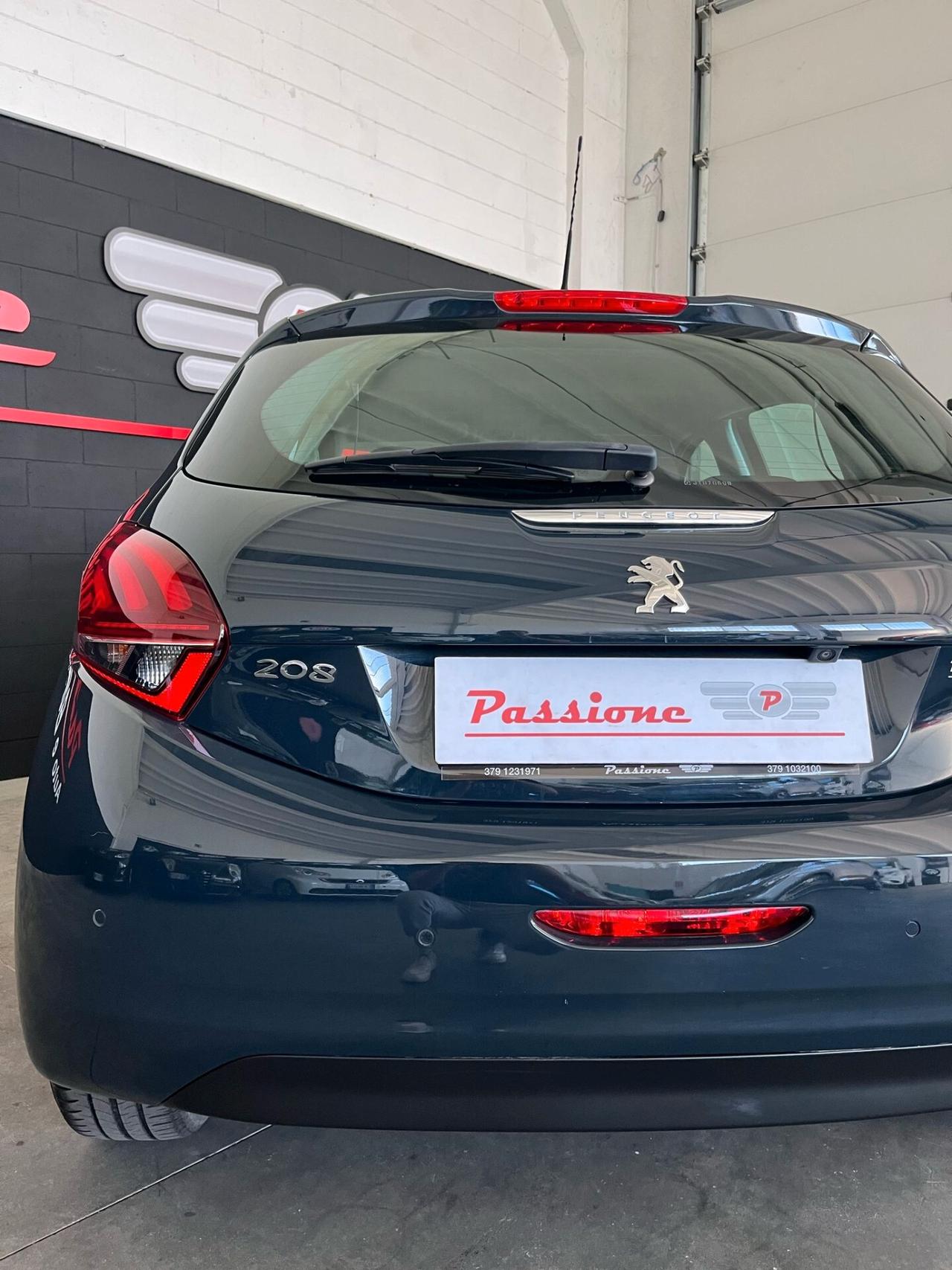Peugeot 208 PureTech 82 5 porte Allure