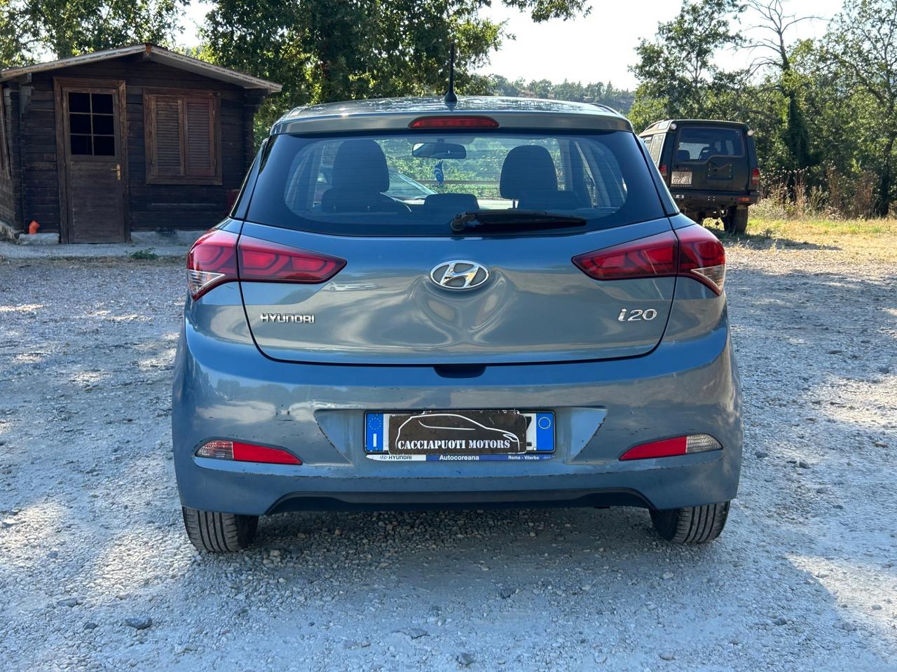 Hyundai i20 1.2 84 CV 5 porte Comfort neopatentati permute