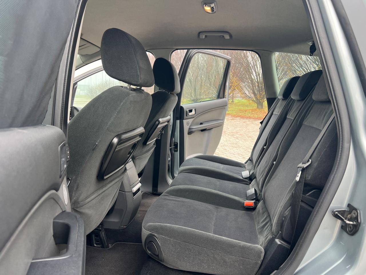 Ford Focus C-Max 1.6 TDCi (110CV)