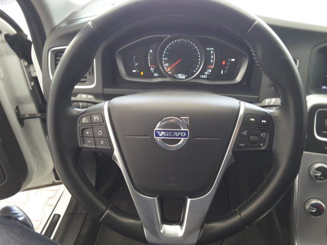 VOLVO V60 Cross Country D3 150cv Geartronic Business