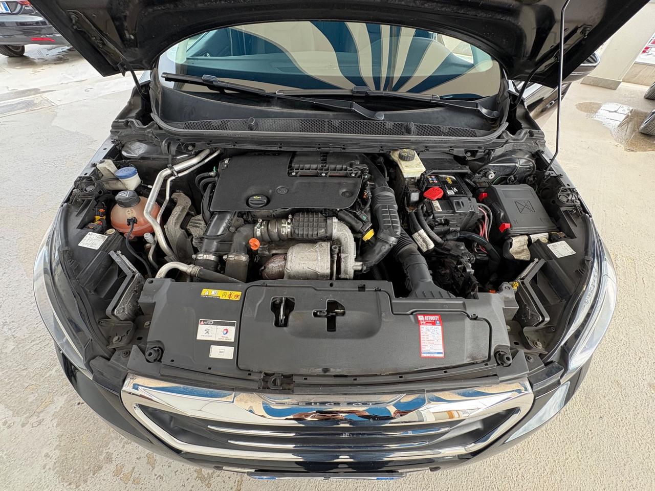 Peugeot 308 BlueHDi 120 S&S Allure TETTO PANORAMICO