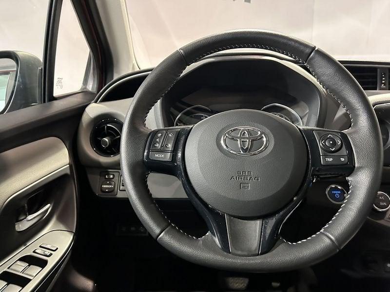 Toyota Yaris 1.5 Hybrid 5 porte Active Plus X NEOPATENTATI + CERCHI IN LEGA