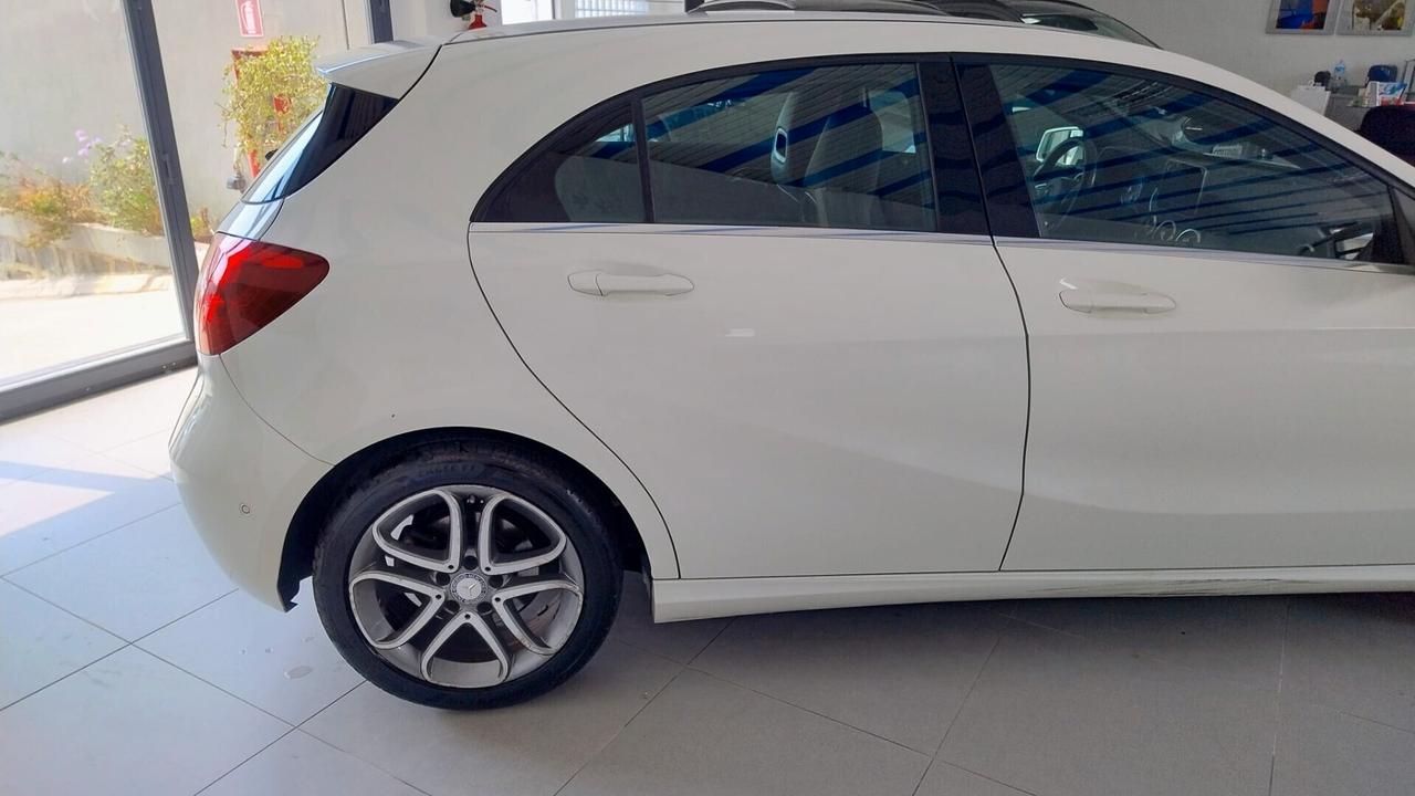 Mercedes-benz A 180 A 180 d Sport