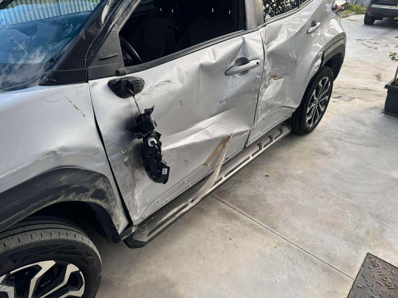 Toyota Yaris Cross 1.5 Hybrid 5p. E-CVT Lounge-2022