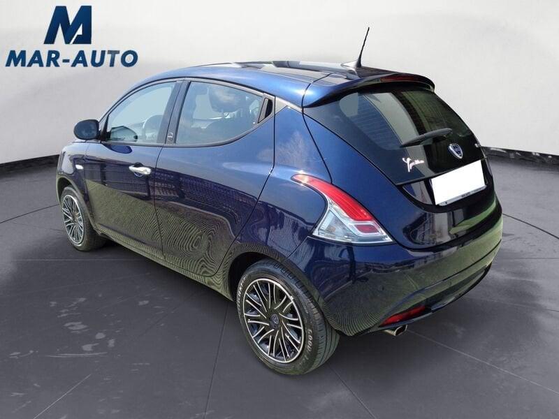 Lancia Ypsilon 1.0 FireFly 5 porte S&S Hybrid Gold