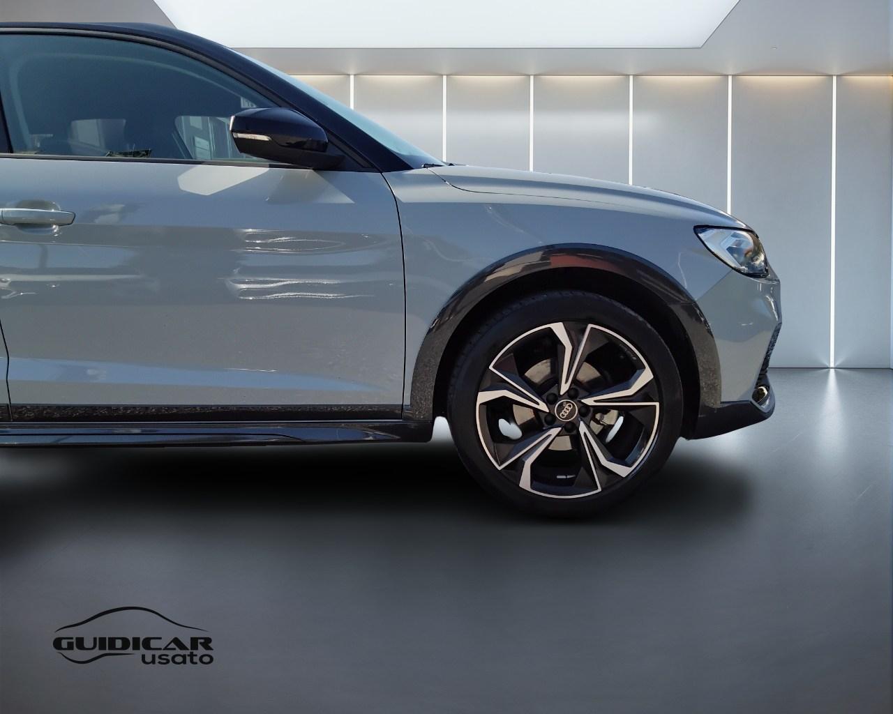 AUDI A1 II 2022 allstreet - A1 allstreet 30 1.0 tfsi Identity Contrast 116cv s tronic