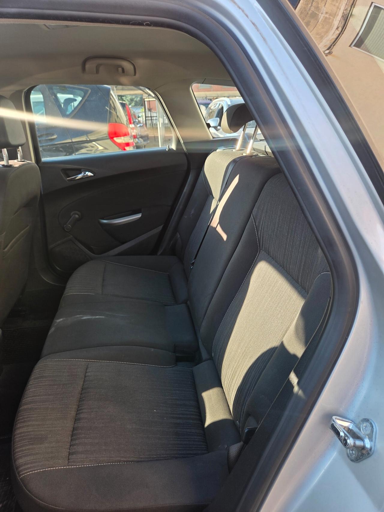 Opel Astra 1.7 CDTI 110CV Sports Tourer Cosmo