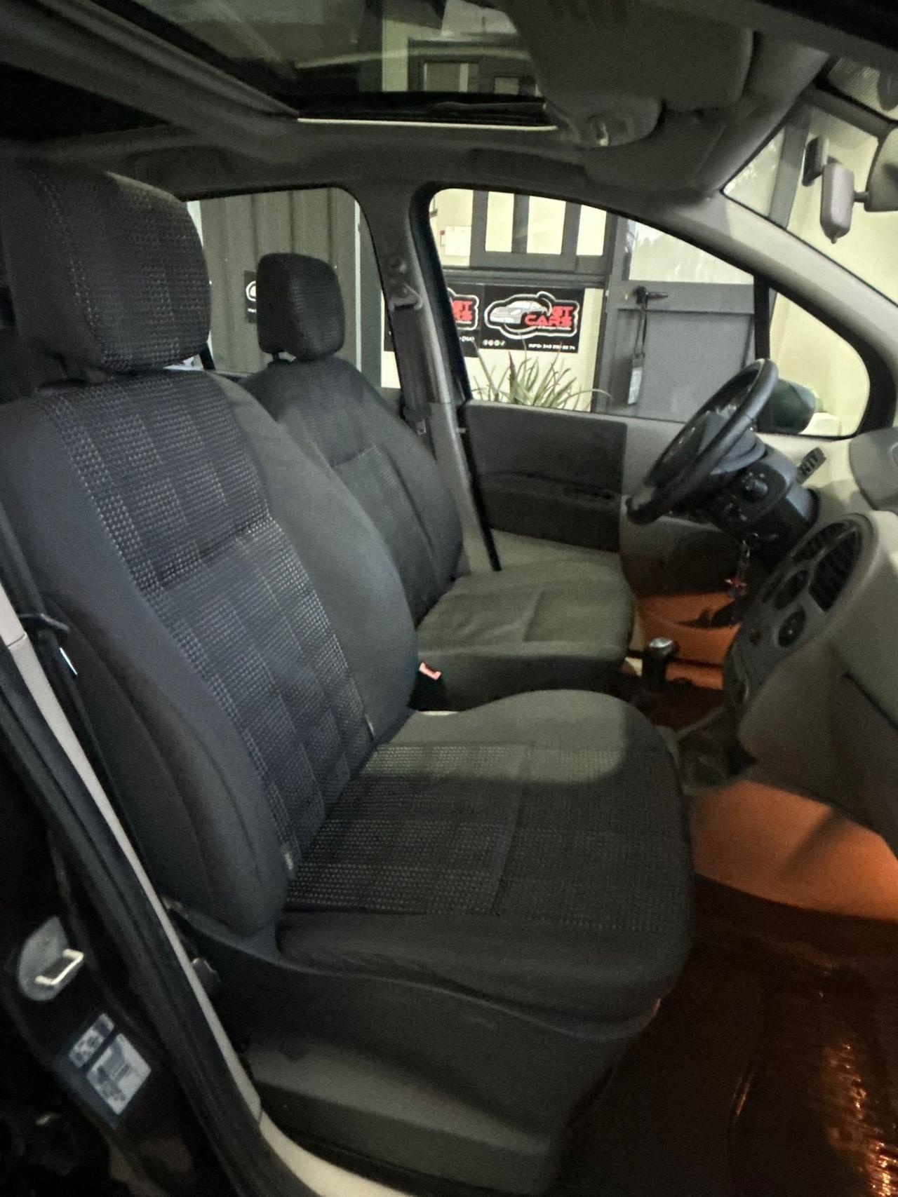 Renault Modus 1.2 16V Luxe Privilège