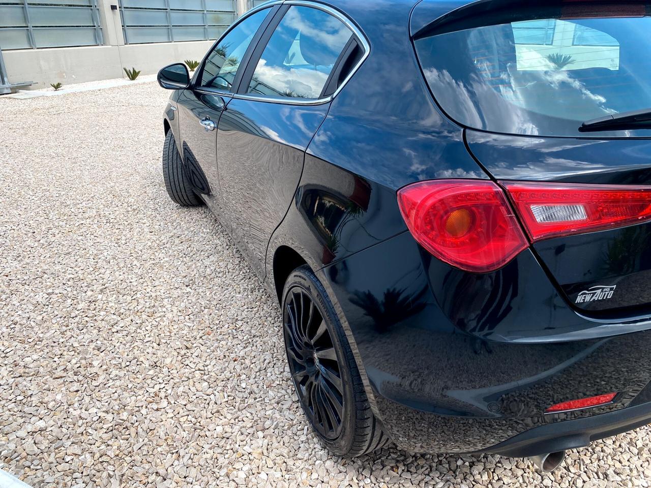 Alfa Romeo Giulietta 1.6 JTDm-2 105 CV Exclusive