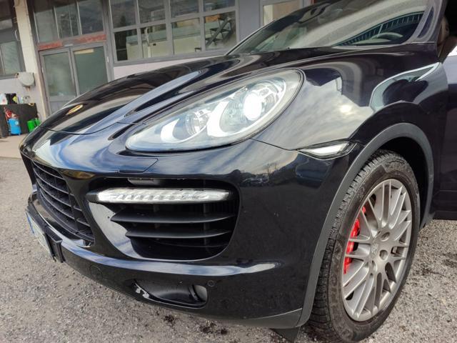 PORSCHE Cayenne 4.8 Turbo