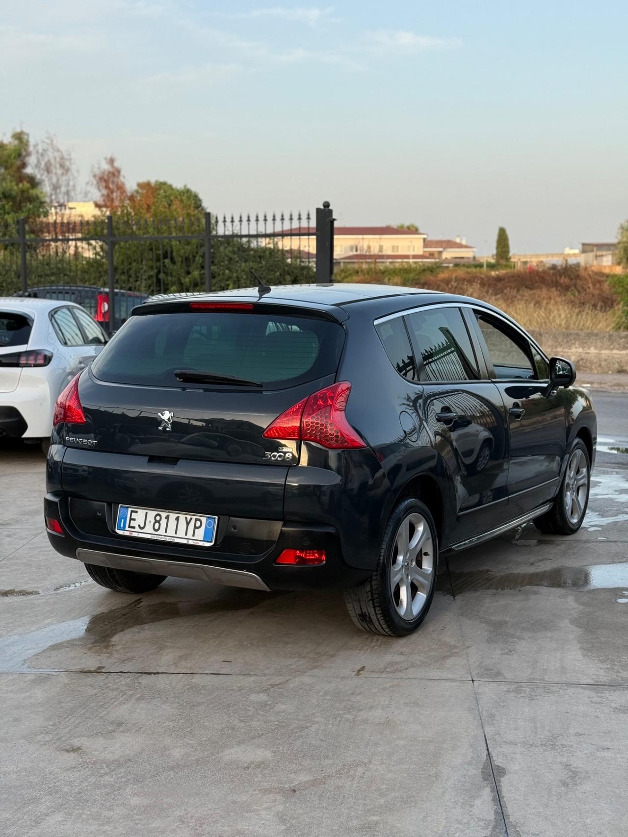 Peugeot 3008 1.6 HDi 112CV cambio robotizzato Premium