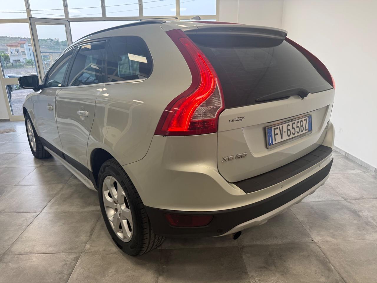 Volvo XC 60 XC60 D5 AWD Momentum