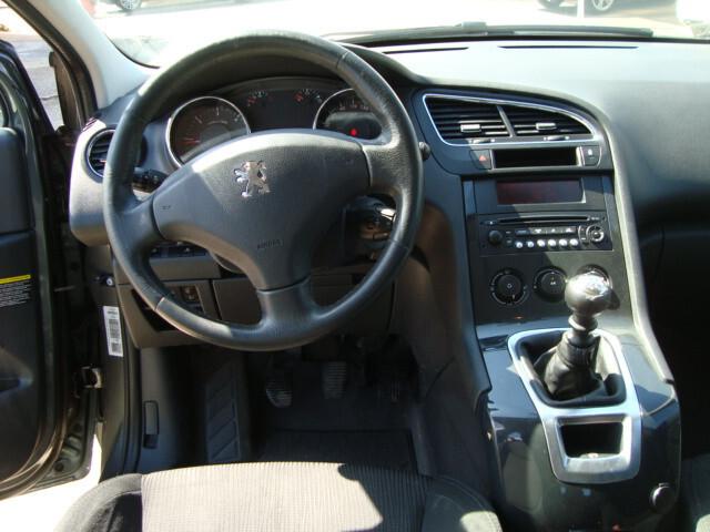 Peugeot 5008 1.6 HDi 112CV Business