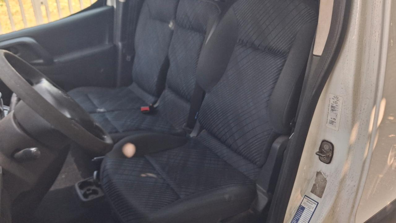 Peugeot Partner 1.6 HDi 90CV 3 POSTI