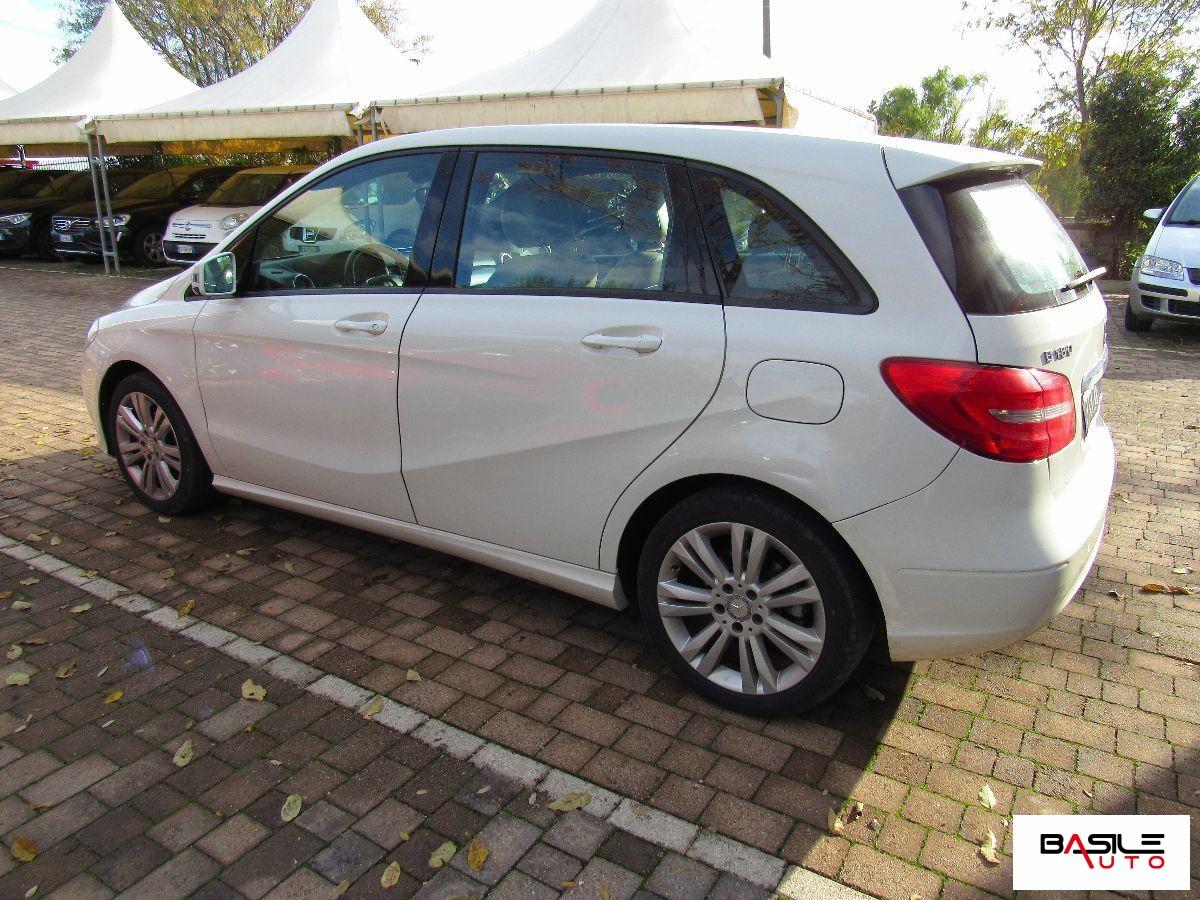 MERCEDES - Classe B - 180 CDI Premium