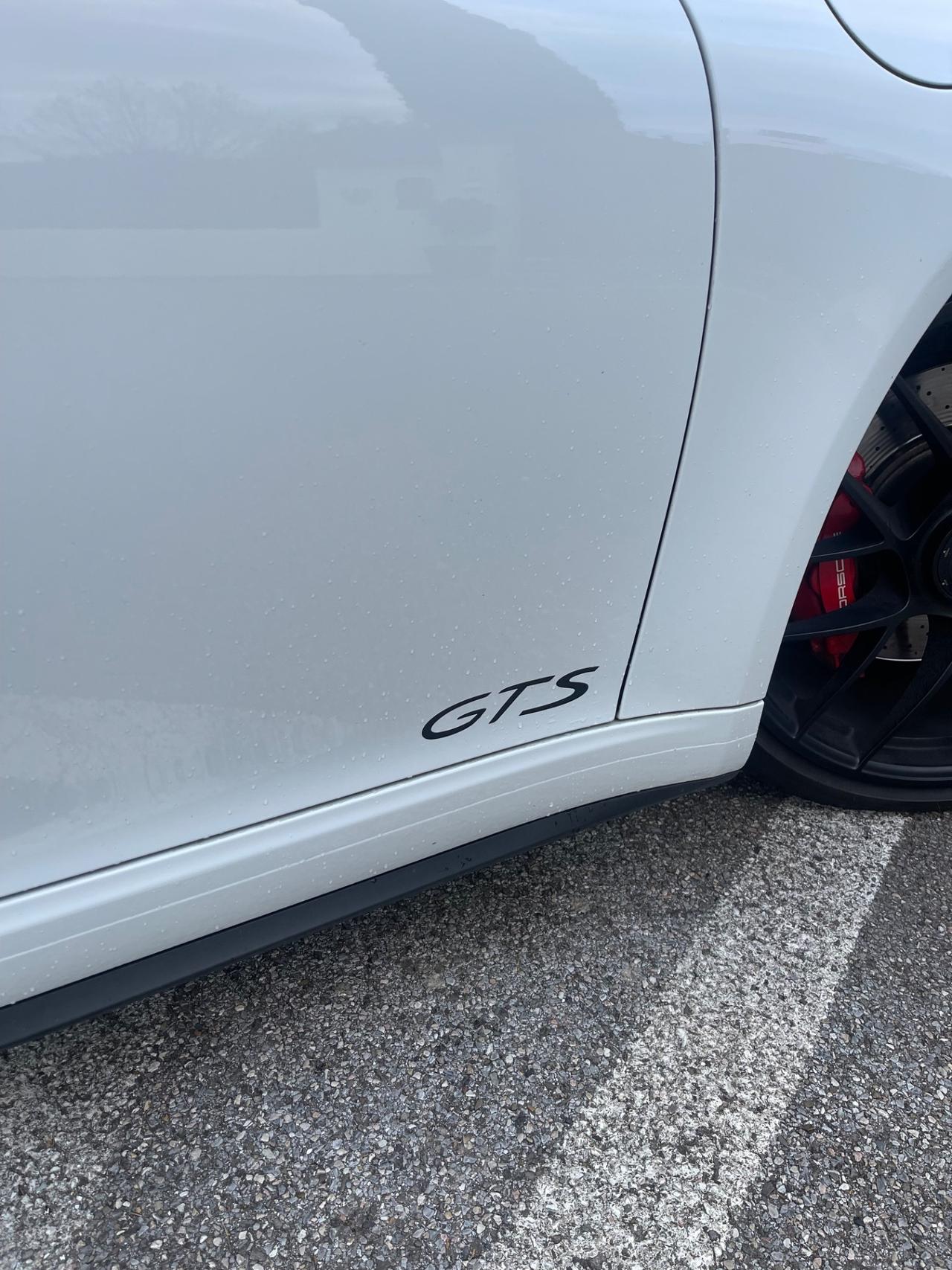 Porsche 911 3.0 Carrera 4 GTS Coupé