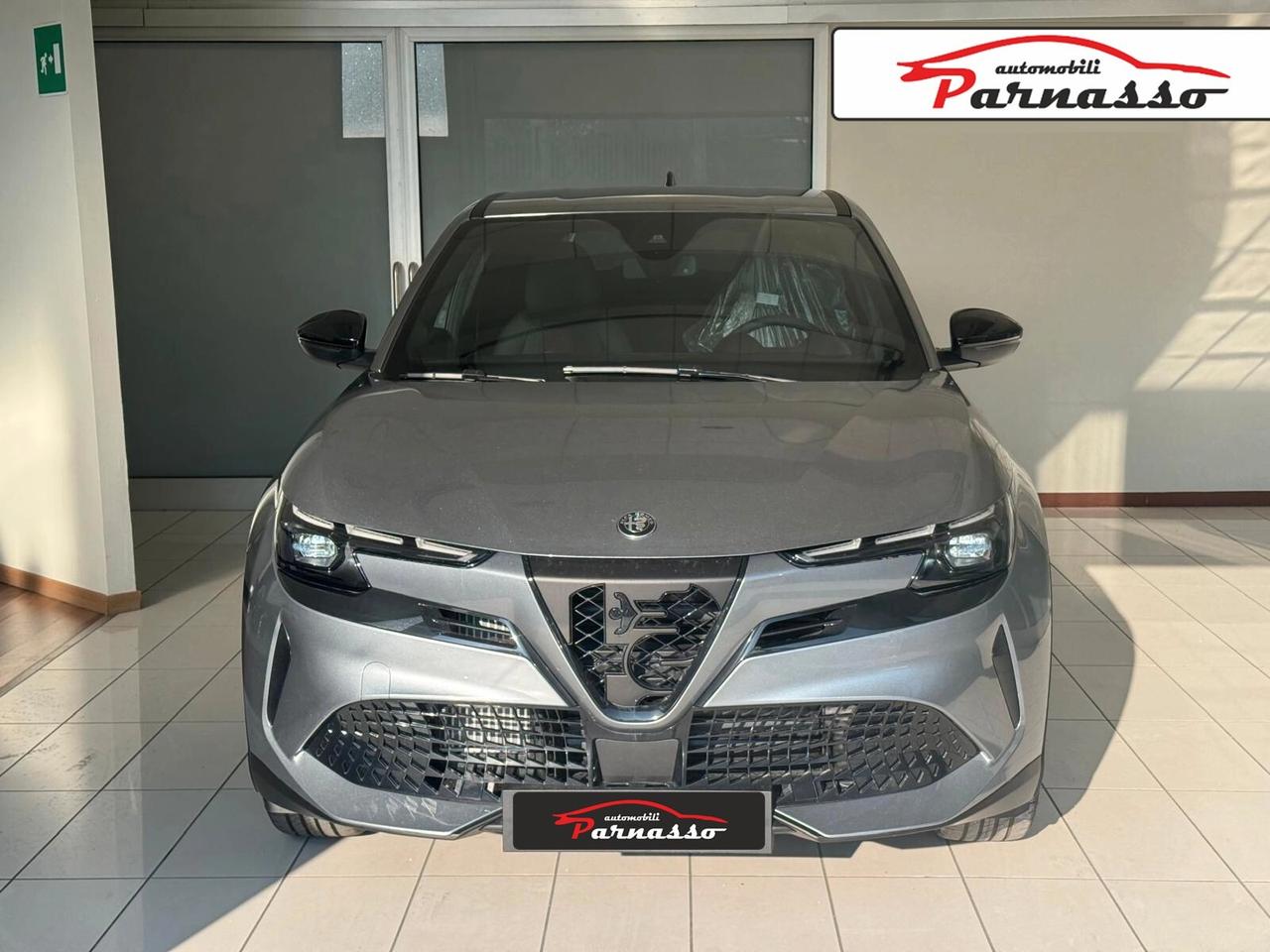 Alfa Romeo Altro Junior 1.2 ibrida Speciale 136cv edct6