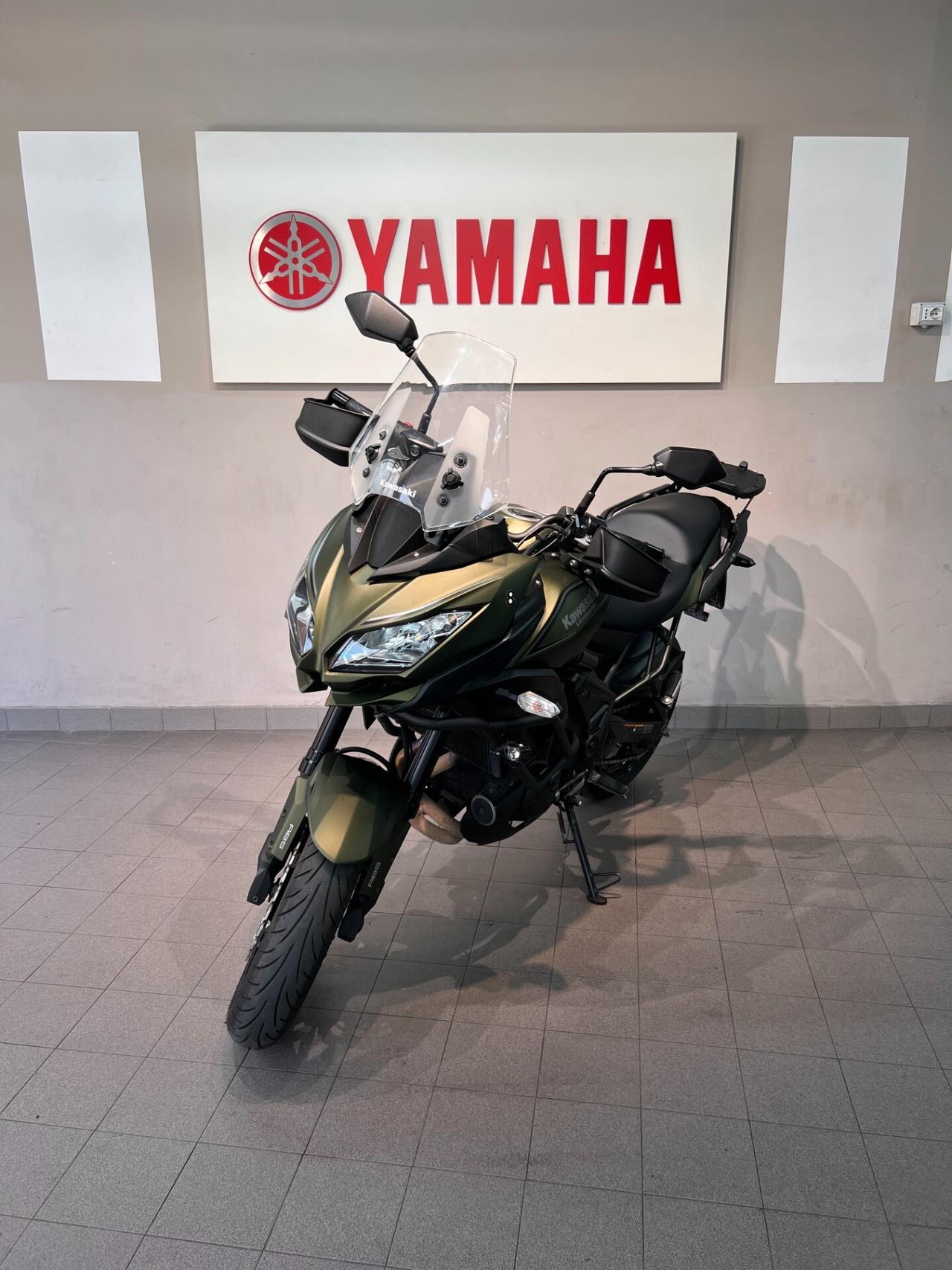 Kawasaki Versys 650 green line