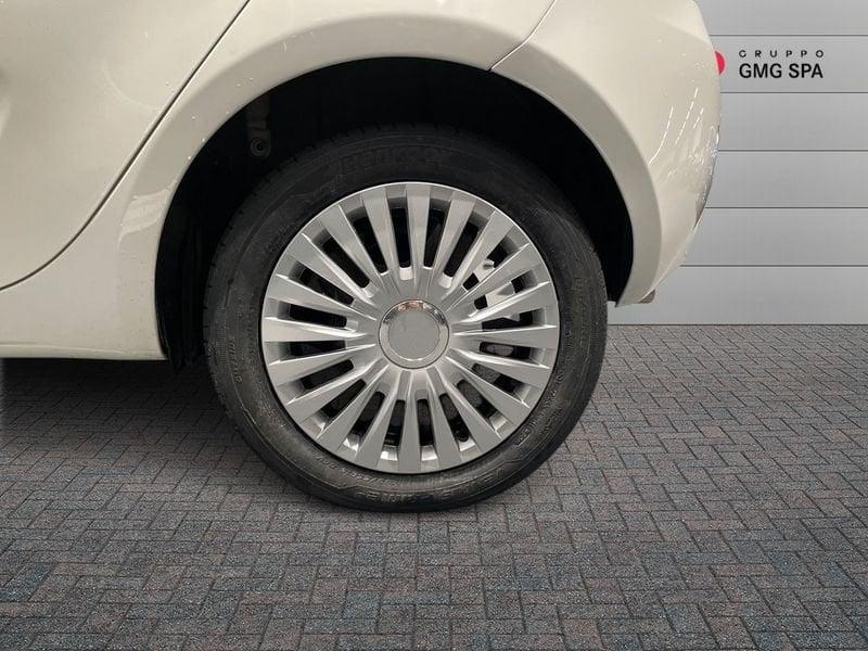 Lancia Ypsilon 1.0 firefly hybrid Gold s&s 70cv