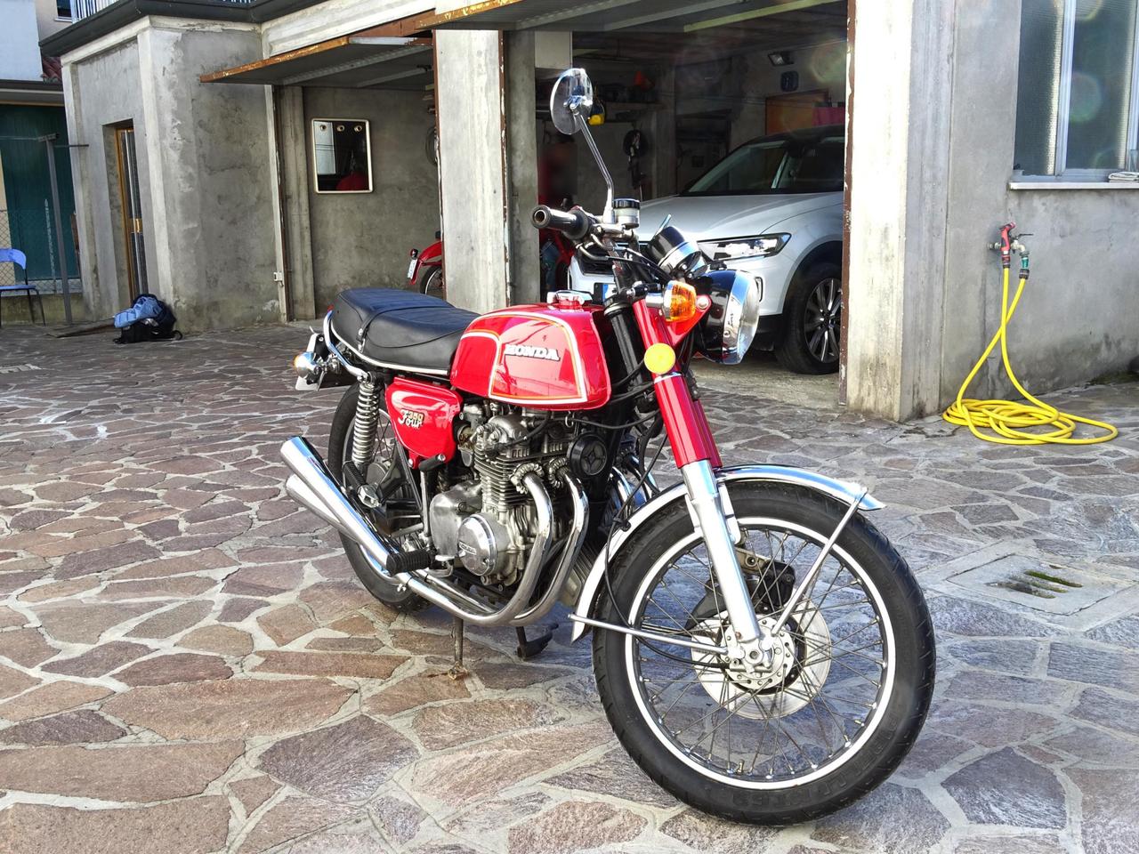 Honda CB 750 four ANNO 1975