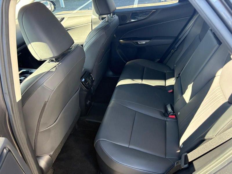 Lexus NX Plug-in Premium+ 4WD