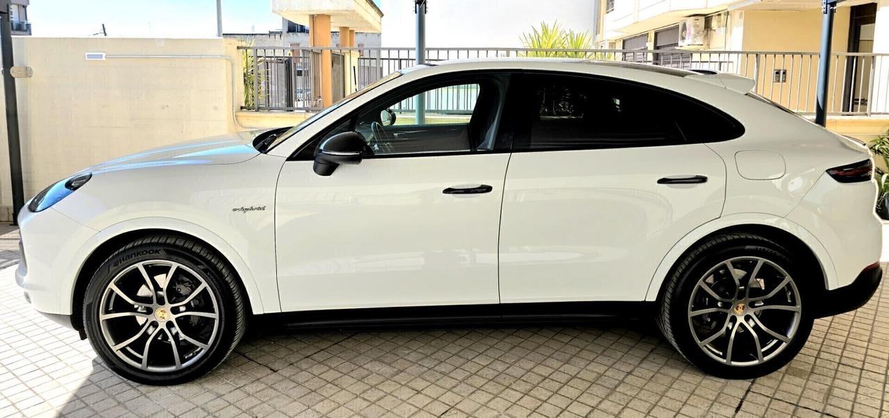 PORSCHE CAYENNE 3.0 COUPE' E-HYBRID ITA-IVA ESPOSTA