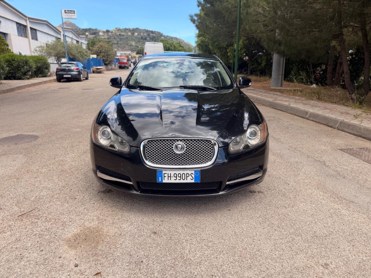 Jaguar XF 2.7 D 200 CV Premium Luxury