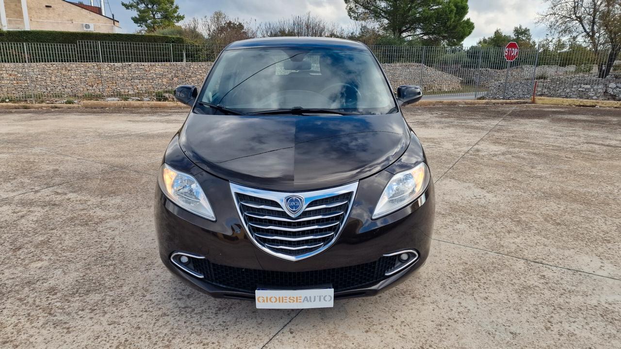 Lancia Ypsilon 1.2 69 CV 5 porte S&S Gold