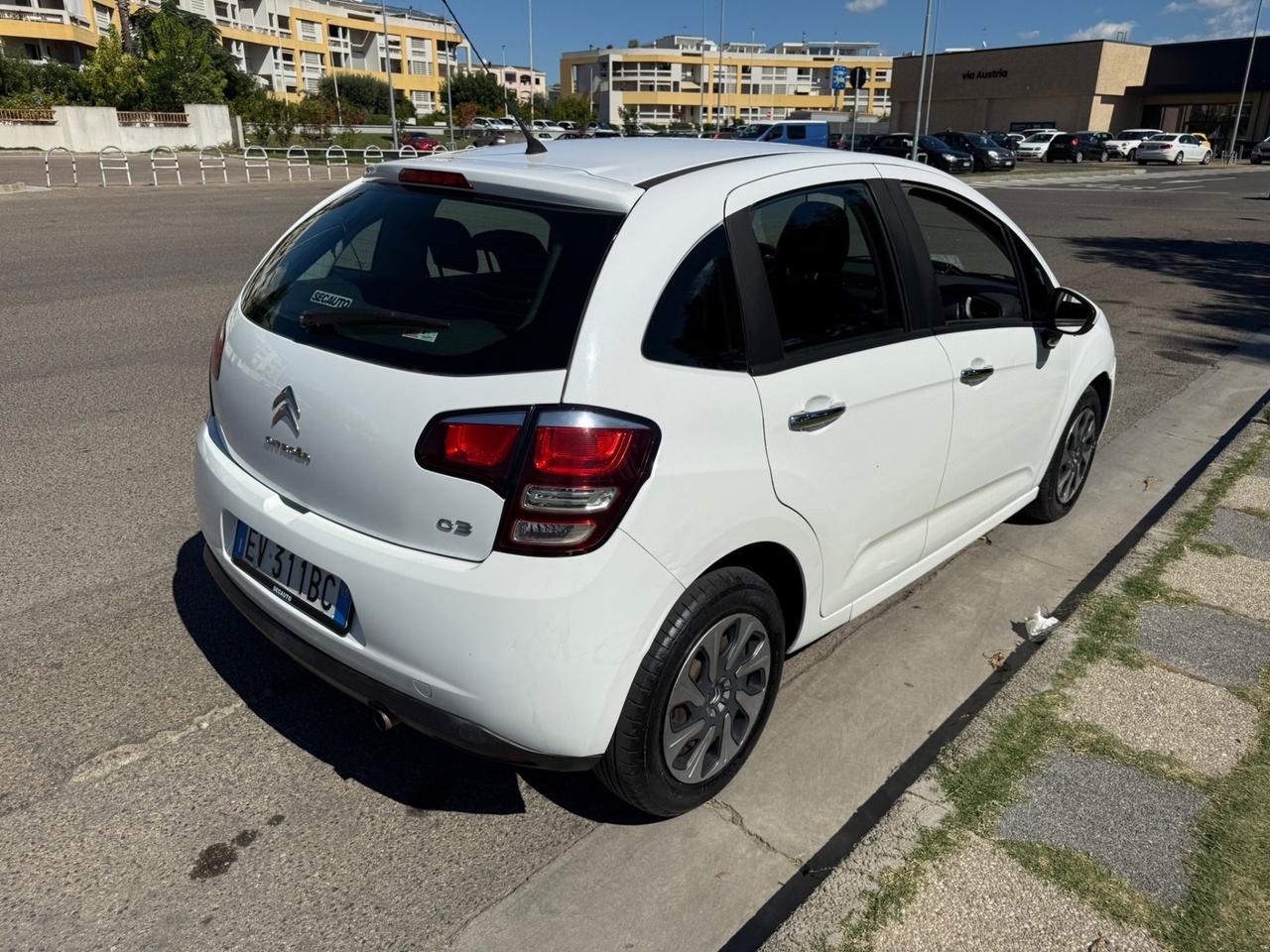 Citroen C3 1.0 Benz- Neopatentati- Anche Permuta Parziale
