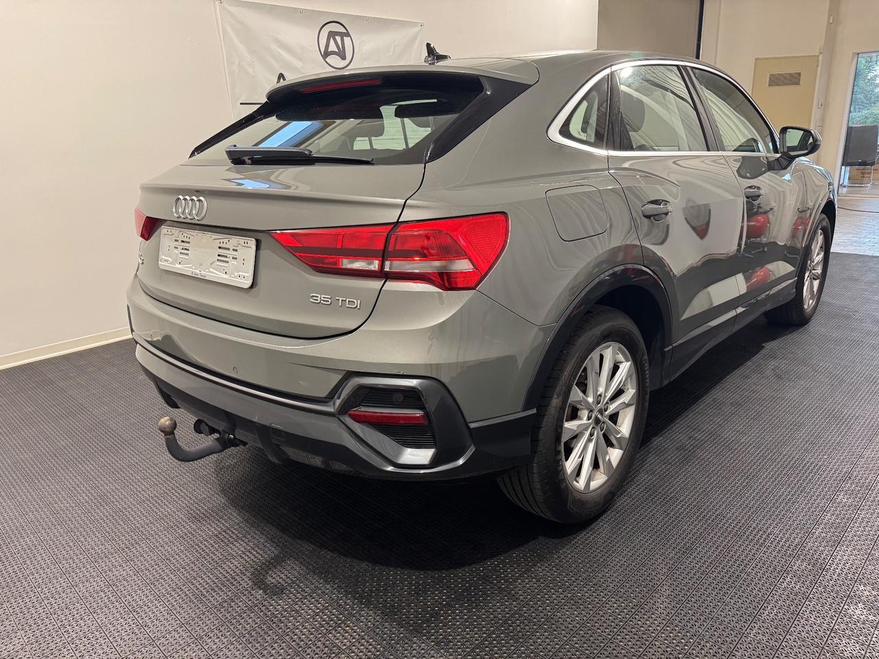 Audi Q3 SPB 35 TDI S tronic Business Plus